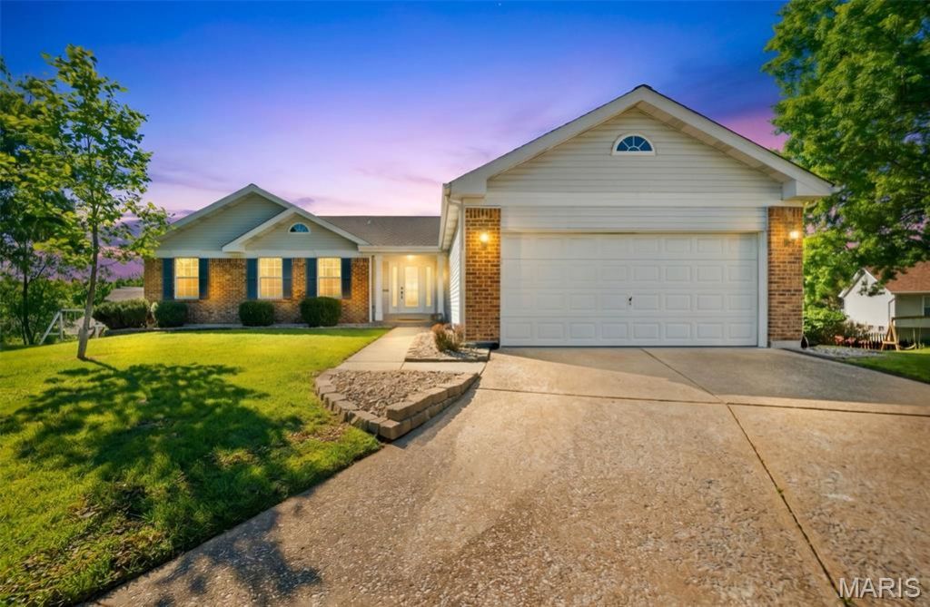 3 Riesling Court , Saint Charles, MO 63304 Main Photo