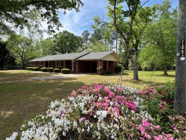 804 Briarcliff Road, Lumberton, NC 28358