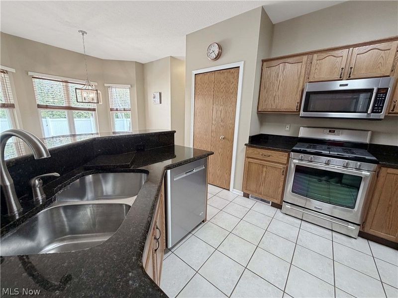 921 Lockwood Road, Barberton, OH 44203 Photo 12