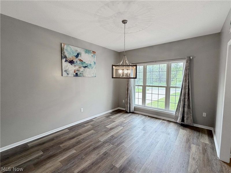 921 Lockwood Road, Barberton, OH 44203 Photo 5