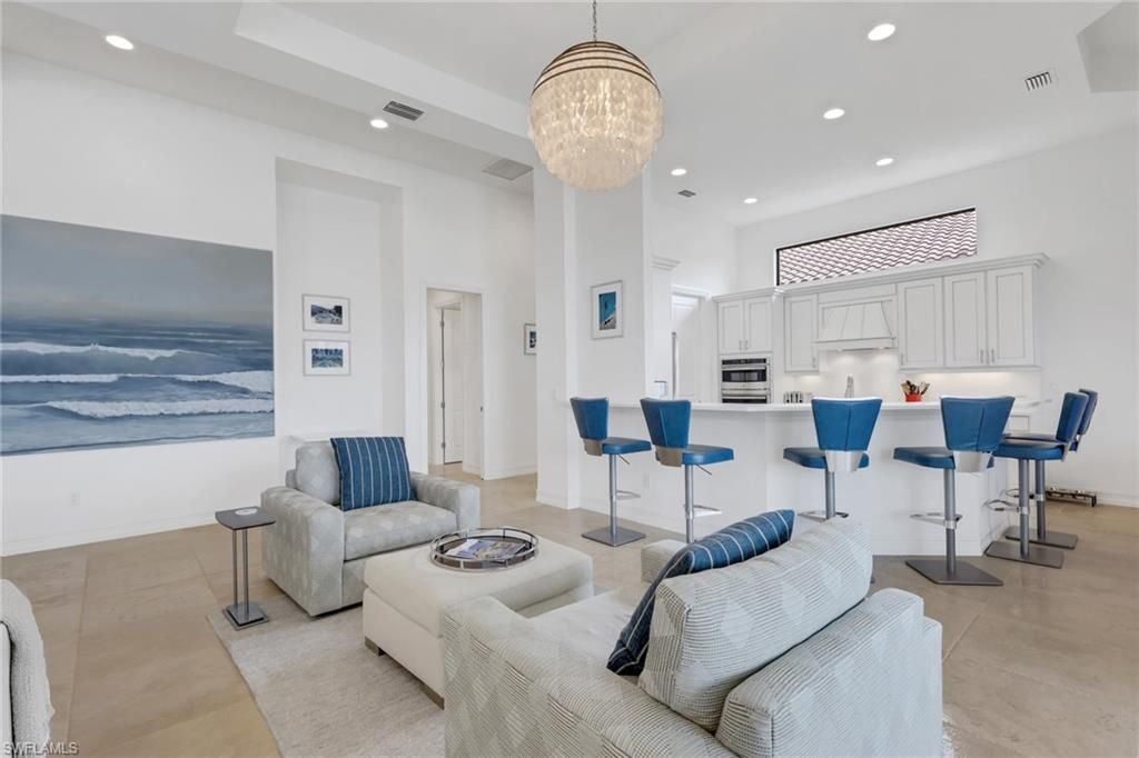6685 Costa Cir, Naples, FL 34113 Photo