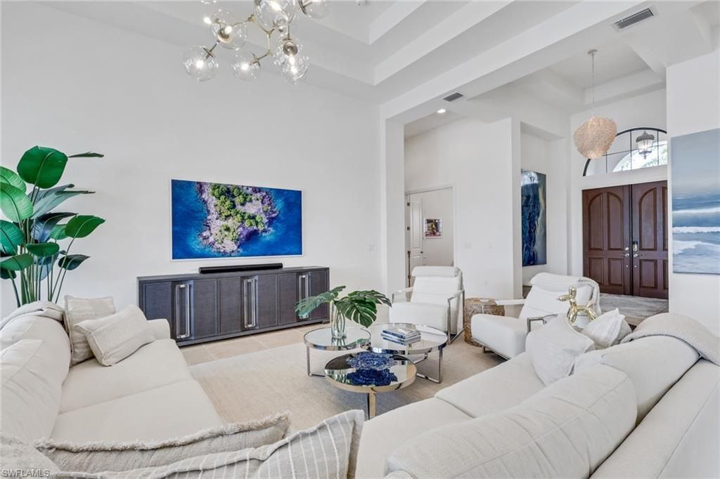6685 Costa Cir, Naples, FL 34113 Photo