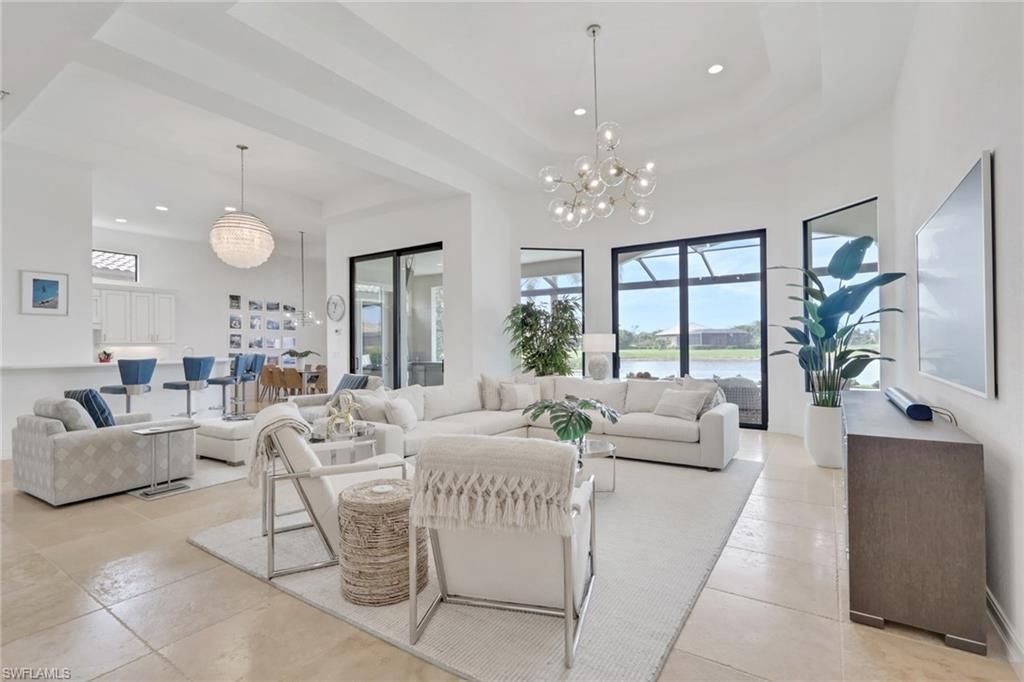 6685 Costa Cir, Naples, FL 34113 Photo