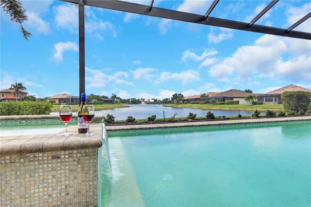6685 Costa Cir, Naples, FL 34113 Photo