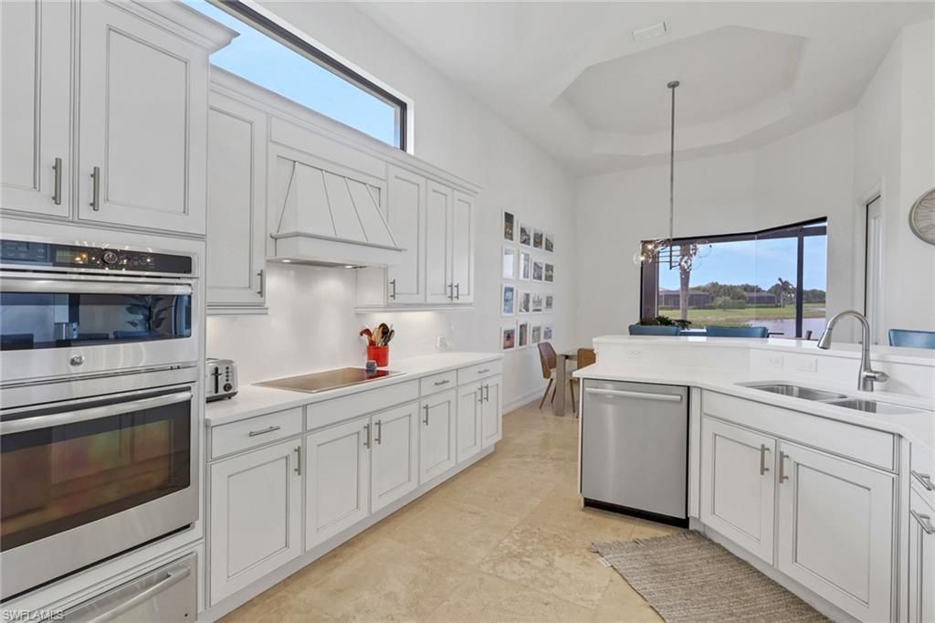 6685 Costa Cir, Naples, FL 34113 Photo