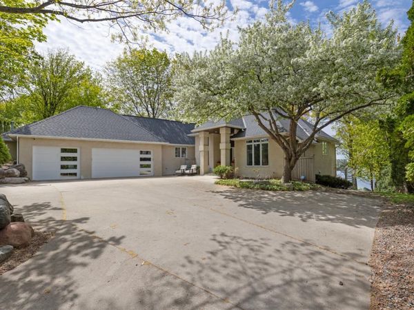 21150 Excelsior Boulevard, Excelsior, MN 55331