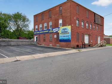 711 MCKENZIE ST & 156 E COTTAGE PL, YORK, PA 17401