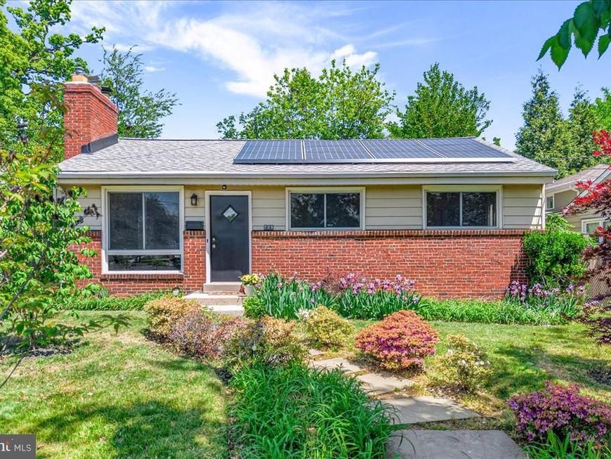 709 Boston Avenue, Takoma Park, MD 20912 Main Photo