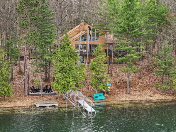 10 Island View Drive, Traverse City, MI 49696