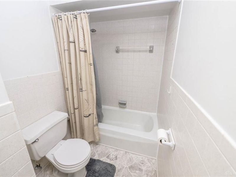 104 W Lakengren Drive, Gasper Township, OH 45320 Photo 21