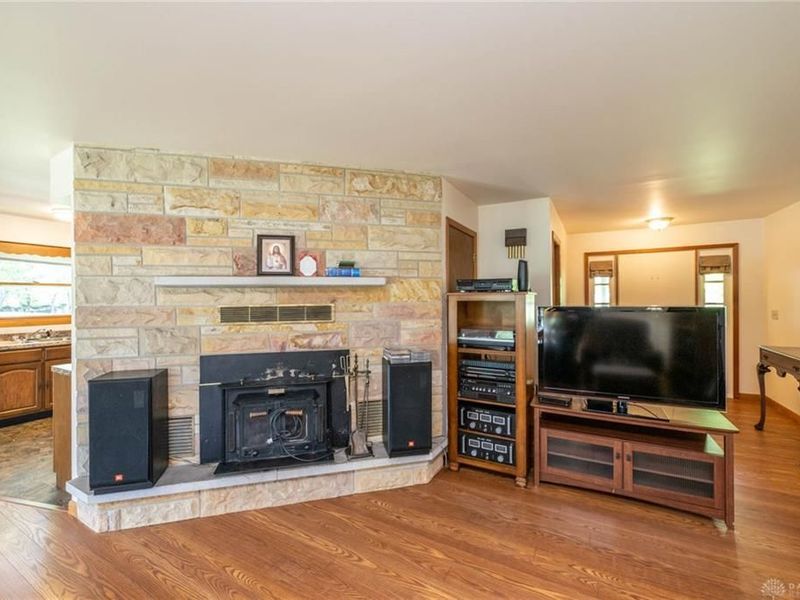 104 W Lakengren Drive, Gasper Township, OH 45320 Photo 7