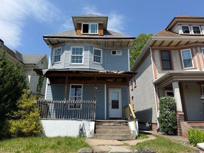 1023 Pearl Street, Martins Ferry, OH 43935 Photo 1
