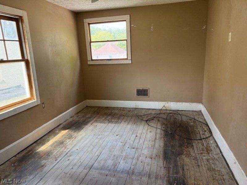 1023 Pearl Street, Martins Ferry, OH 43935 Photo 7