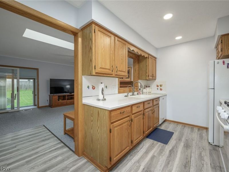 1190 Jeanie J Avenue , Akron, OH 44310 Photo 8
