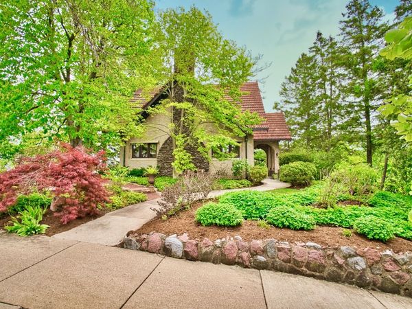 104 N Julian Street , Naperville, IL 60540