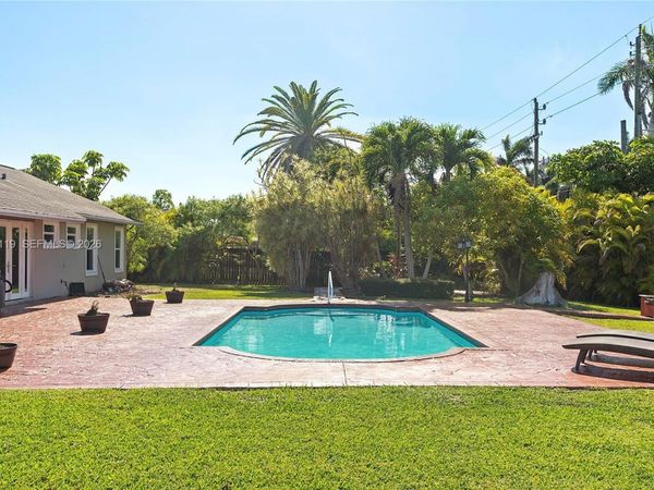 8895 SW 184th Ter, Cutler Bay, FL 33157