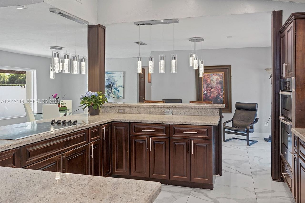 8895 SW 184th Ter, Cutler Bay, FL 33157 Photo
