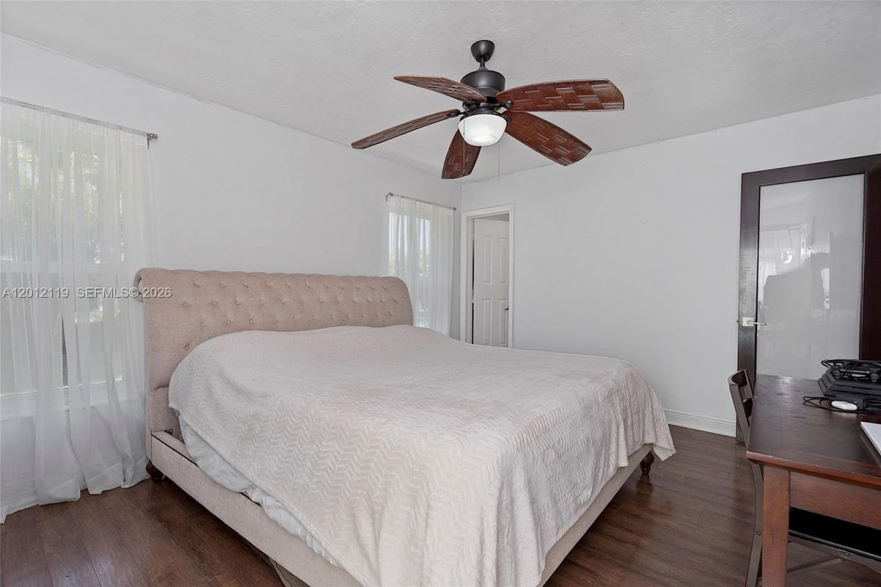 8895 SW 184th Ter, Cutler Bay, FL 33157 Photo