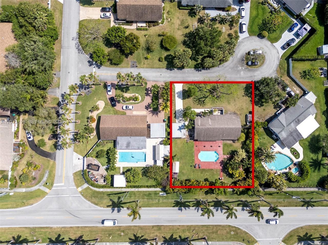 8895 SW 184th Ter, Cutler Bay, FL 33157 Photo