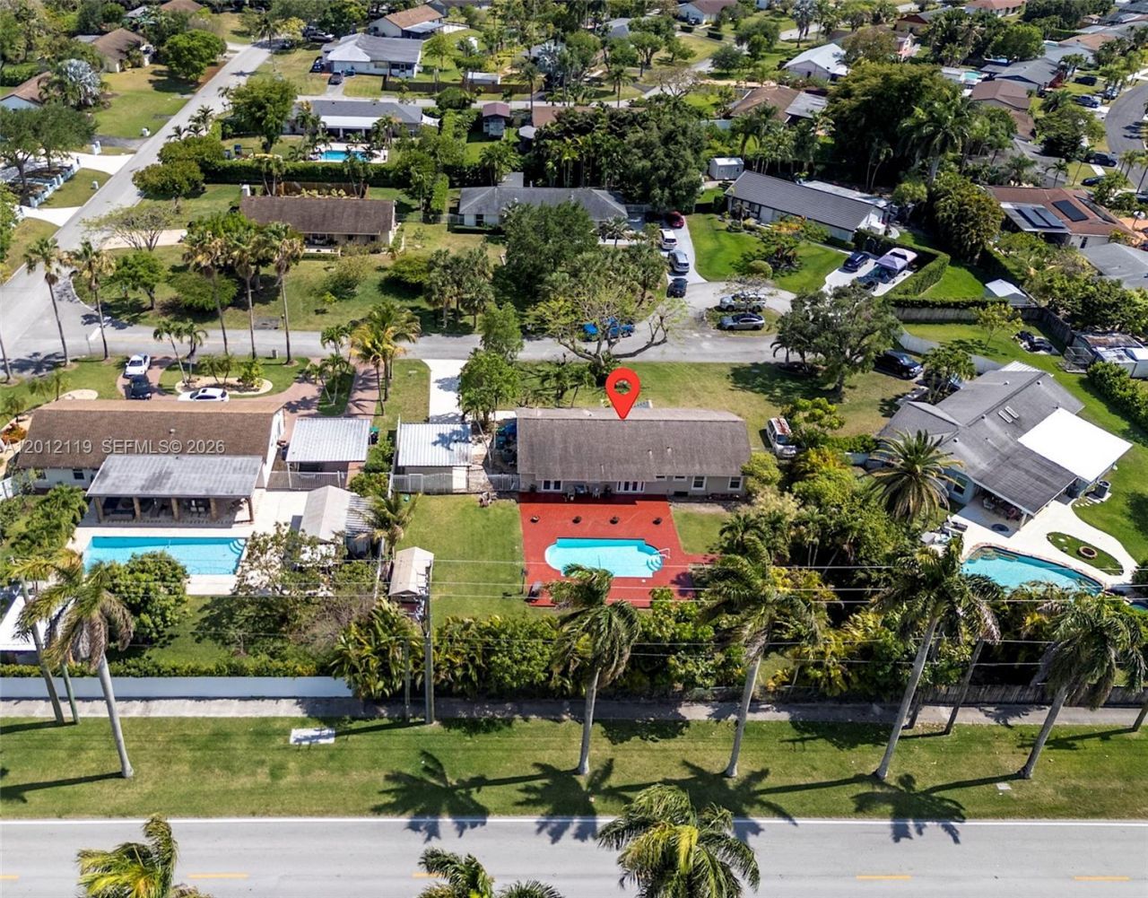 8895 SW 184th Ter, Cutler Bay, FL 33157 Photo