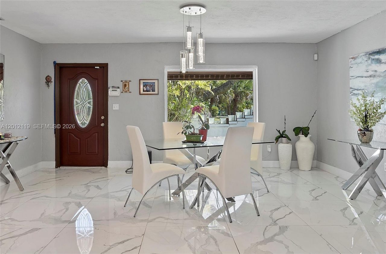 8895 SW 184th Ter, Cutler Bay, FL 33157 Photo