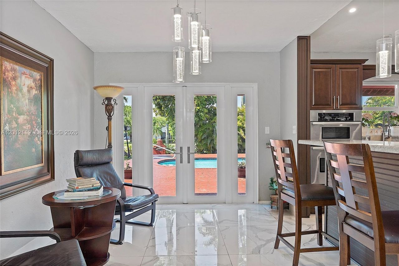 8895 SW 184th Ter, Cutler Bay, FL 33157 Photo