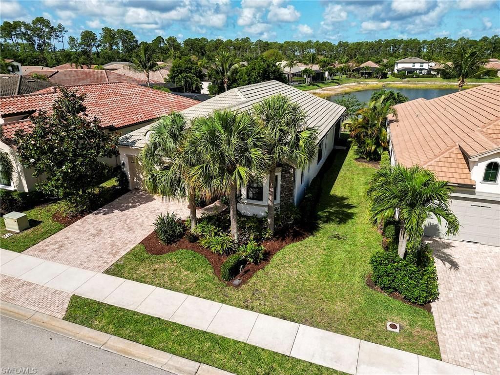 9335 Woodhurst Dr, Naples, FL 34120 Photo
