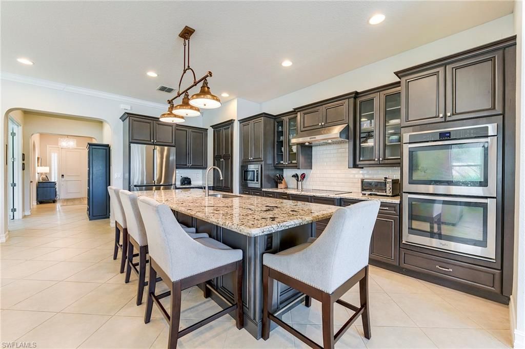 9335 Woodhurst Dr, Naples, FL 34120 Photo