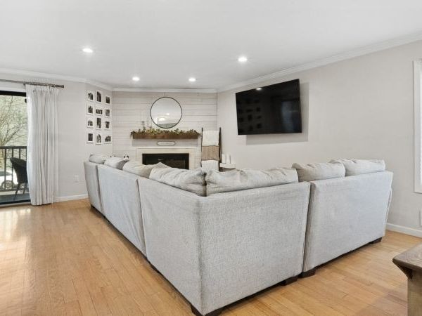 42 Triumph Ct A, East Rutherford, NJ 07073