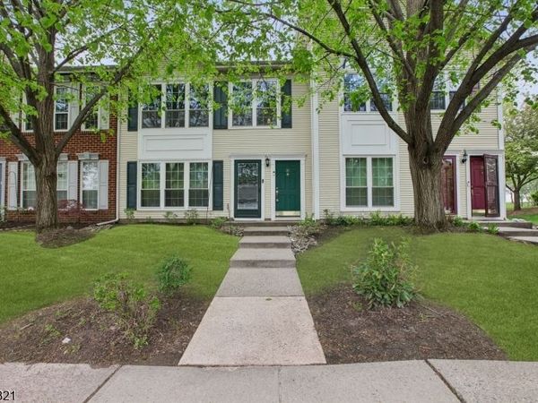 38 Edward Dr, Franklin, NJ 08823