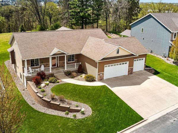 847 Golfview Avenue , Zumbrota, MN 55992