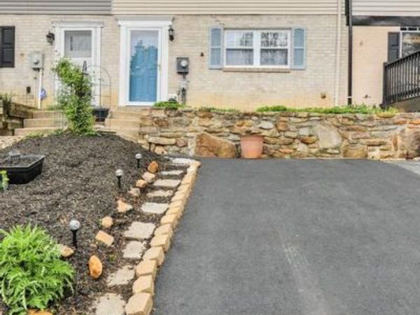 1026 FOX RUN, READING, PA 19606