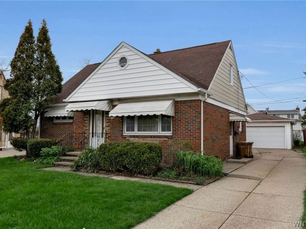 86 Laurentian Drive, Buffalo, NY 14225