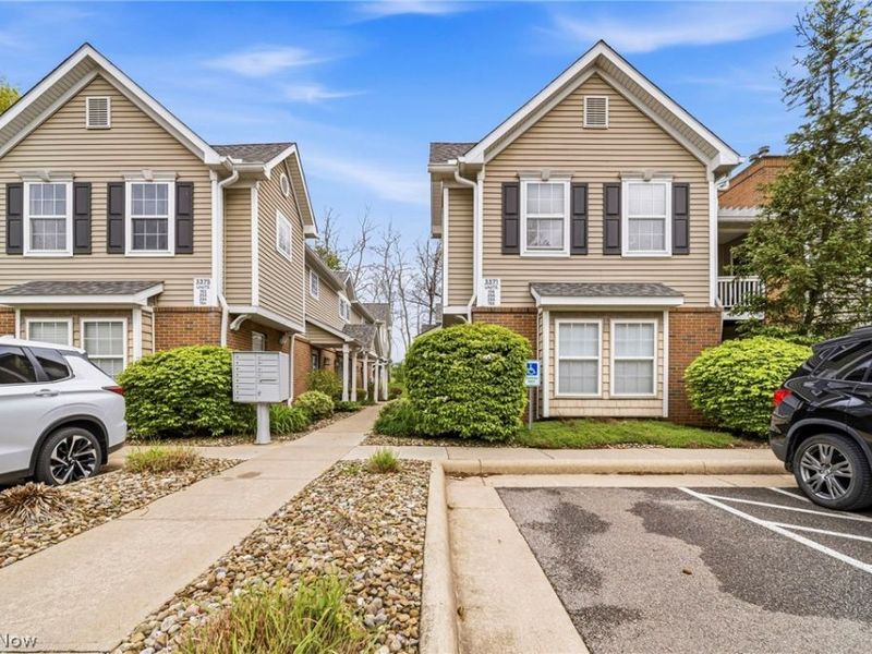3371 Lenox Village Drive, Unit 255, Fairlawn, OH 44333 Photo 1