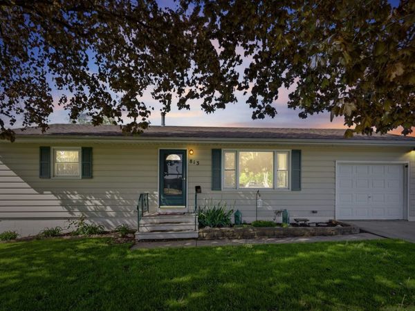 813 12th Avenue , Orion, IL 61273