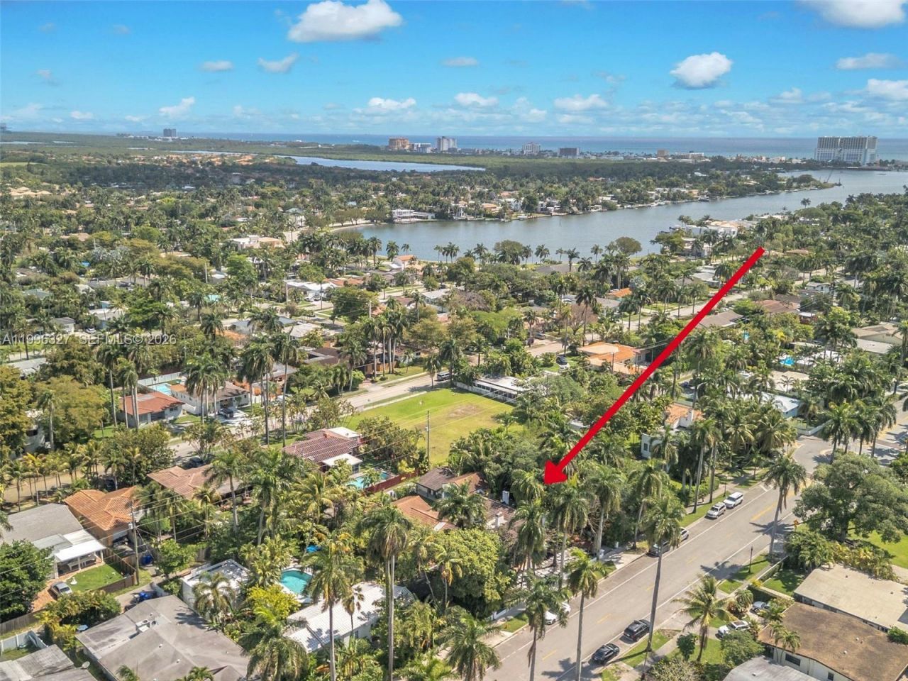1321 Tyler St , Hollywood, FL 33019 Photo