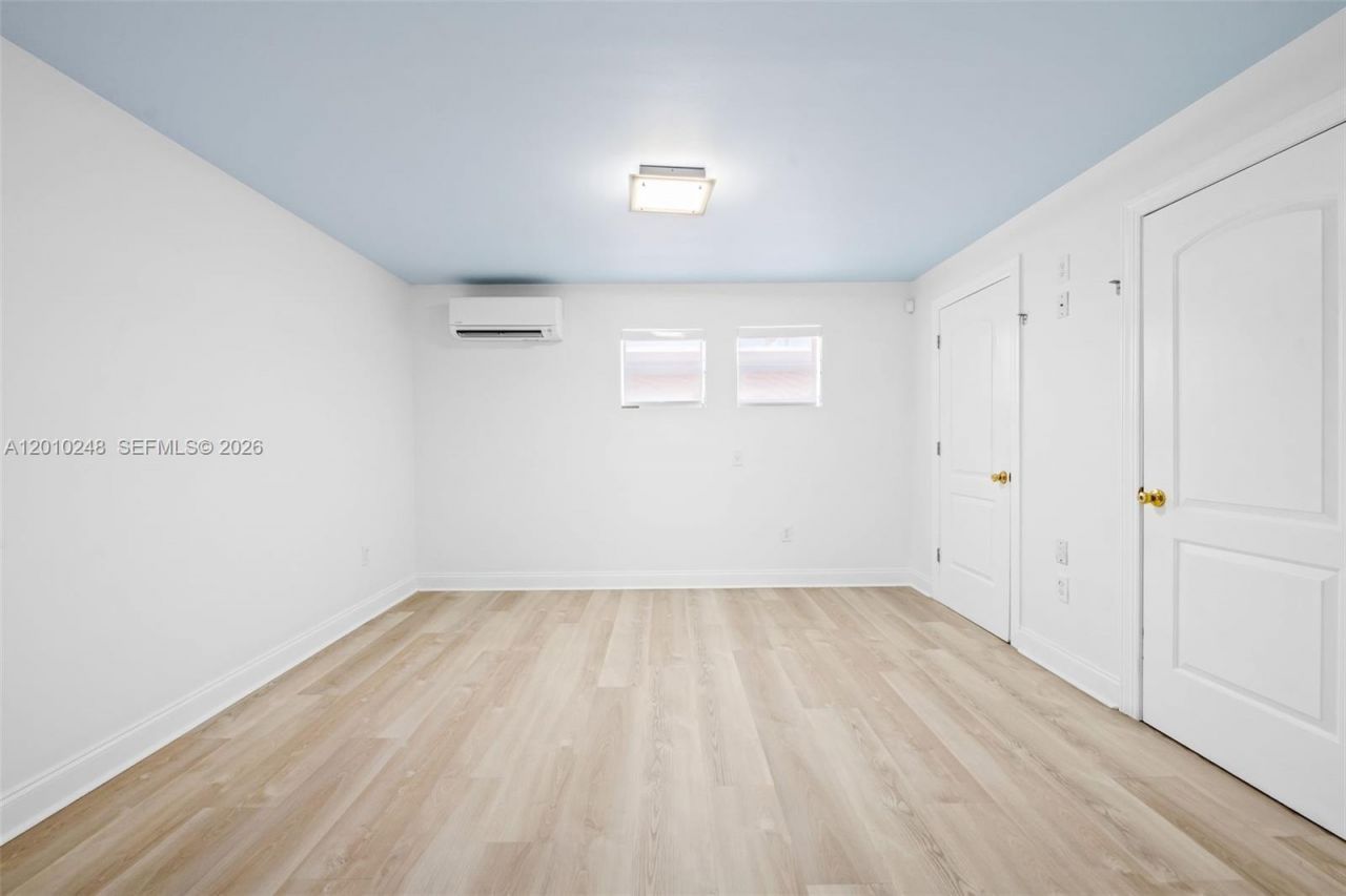343 Virginia St , Hollywood, FL 33019 Photo