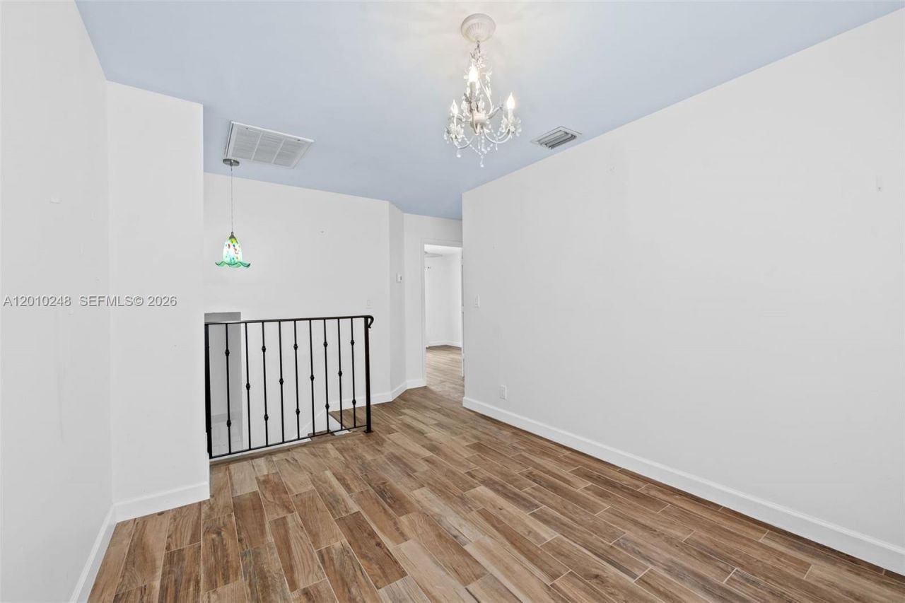 343 Virginia St , Hollywood, FL 33019 Photo