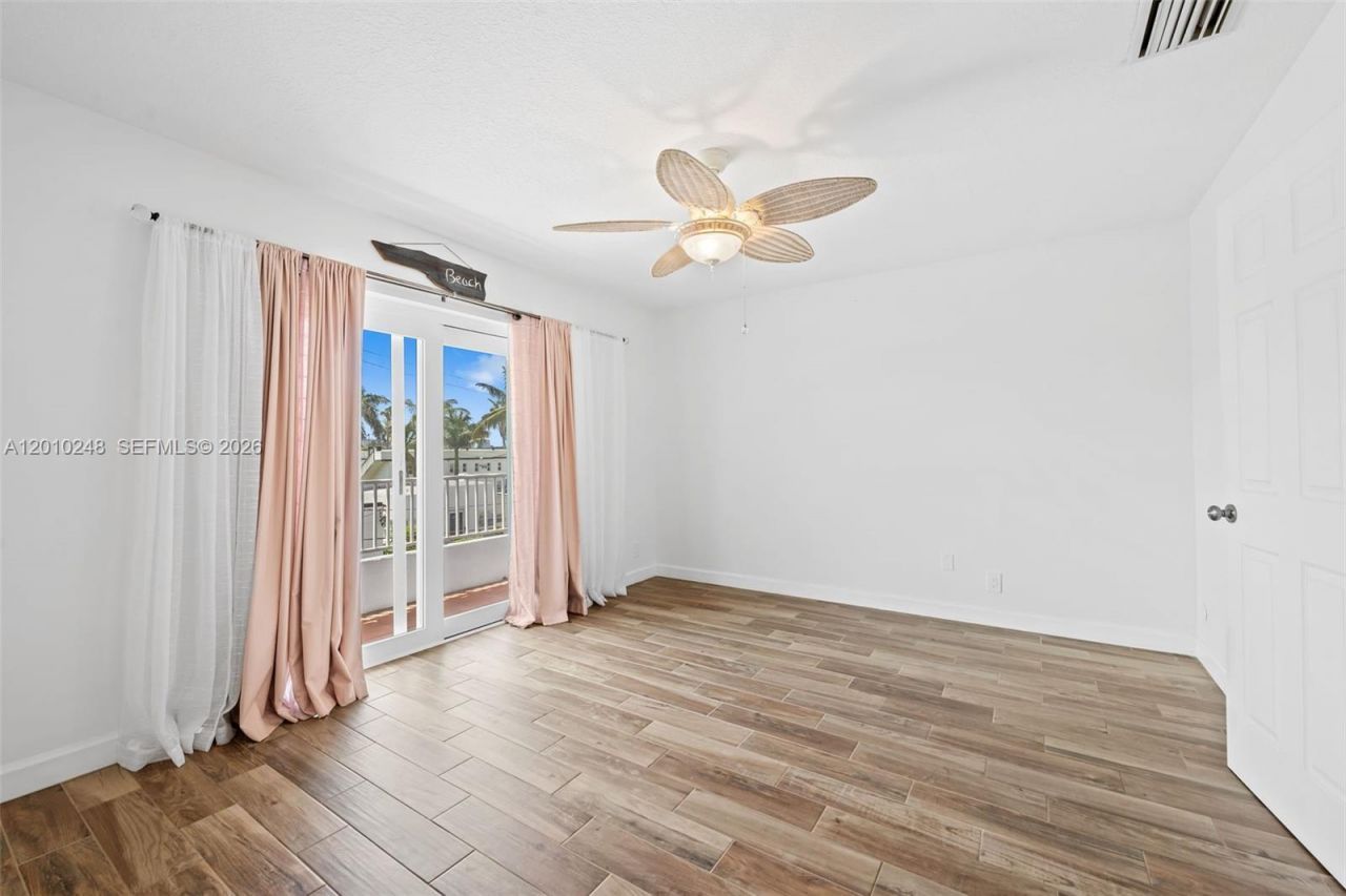 343 Virginia St , Hollywood, FL 33019 Photo