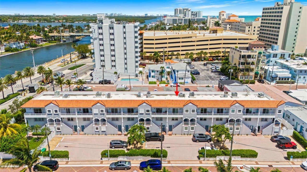 343 Virginia St , Hollywood, FL 33019 Photo