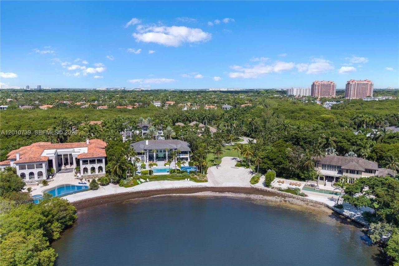 26 Tahiti Beach Island Rd , Coral Gables, FL 33143 Photo