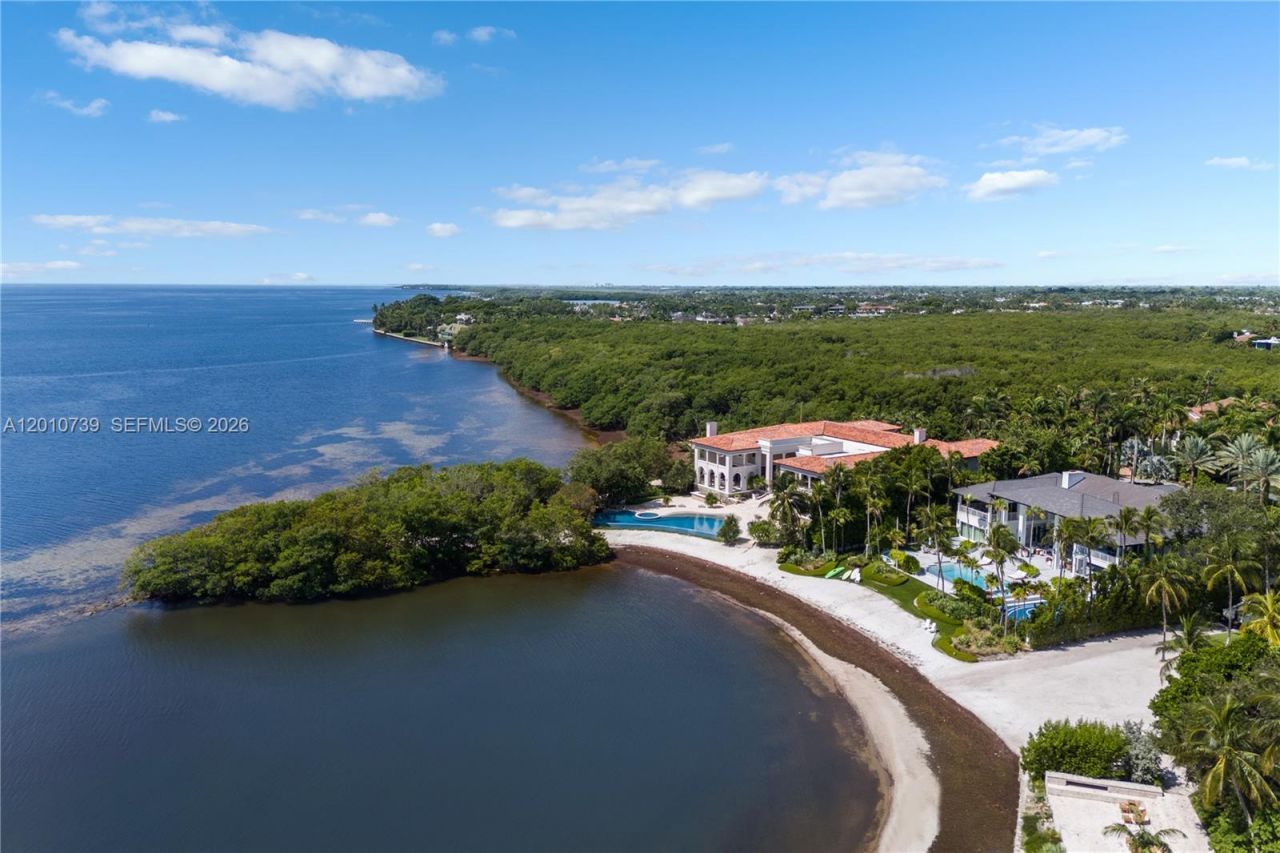 26 Tahiti Beach Island Rd , Coral Gables, FL 33143 Photo