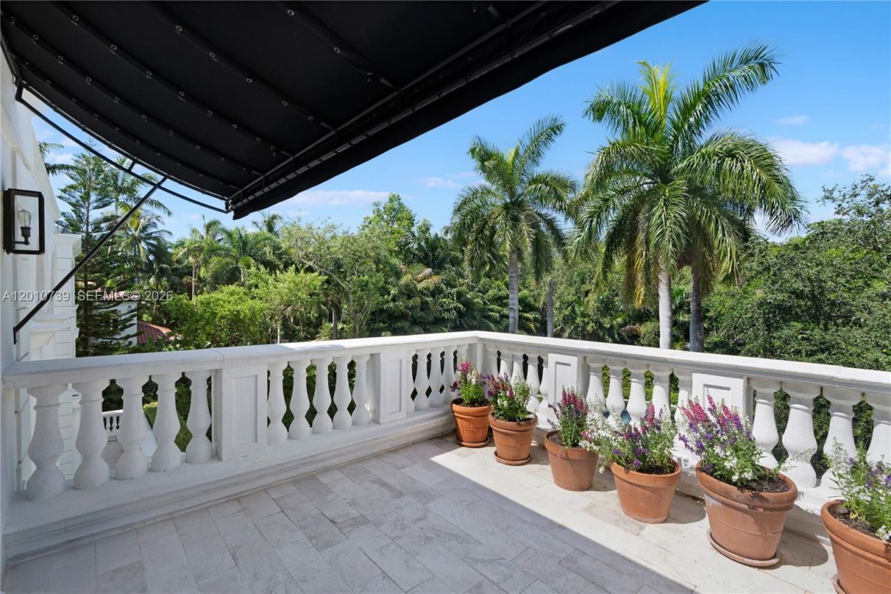 26 Tahiti Beach Island Rd , Coral Gables, FL 33143 Photo