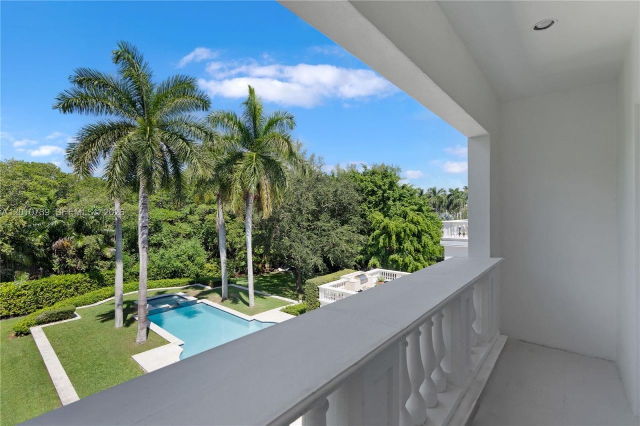26 Tahiti Beach Island Rd , Coral Gables, FL 33143 Photo