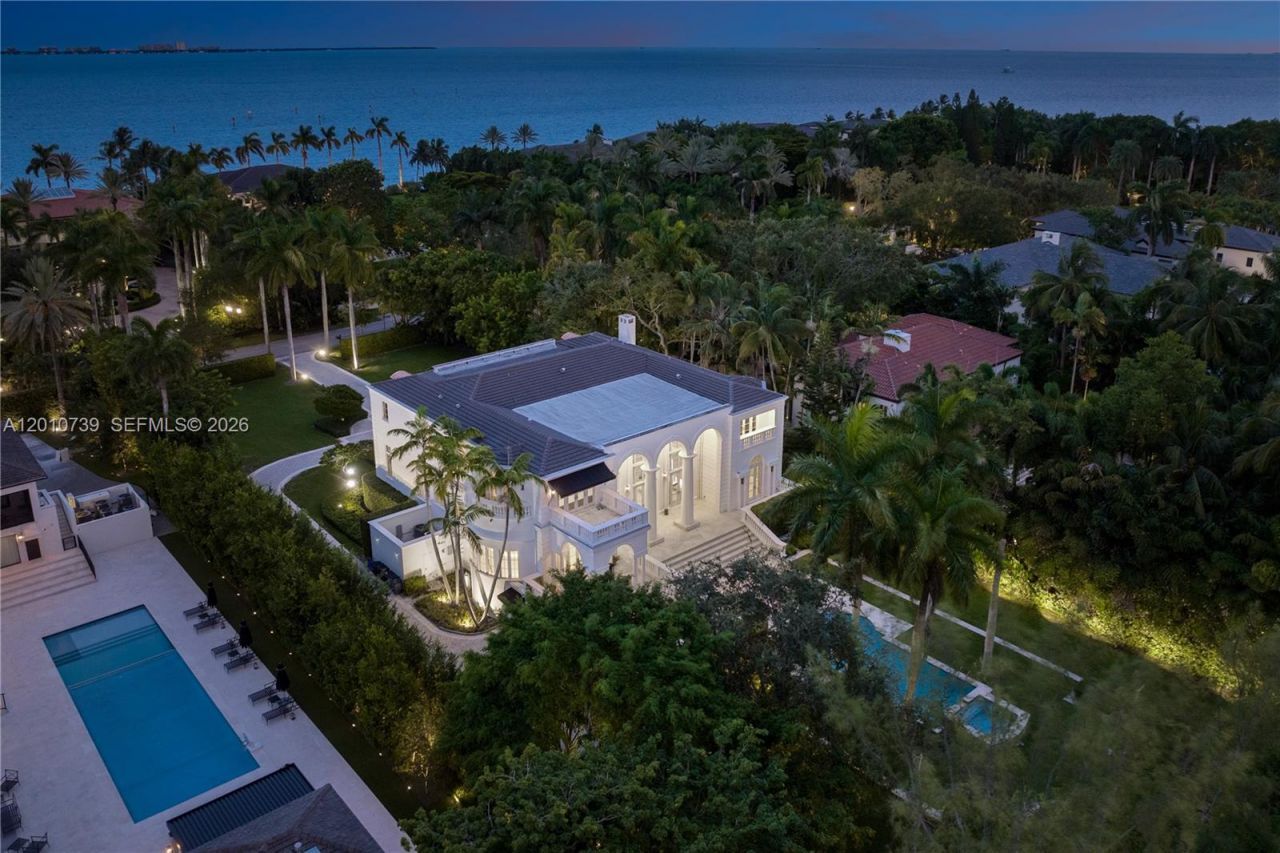 26 Tahiti Beach Island Rd , Coral Gables, FL 33143 Photo
