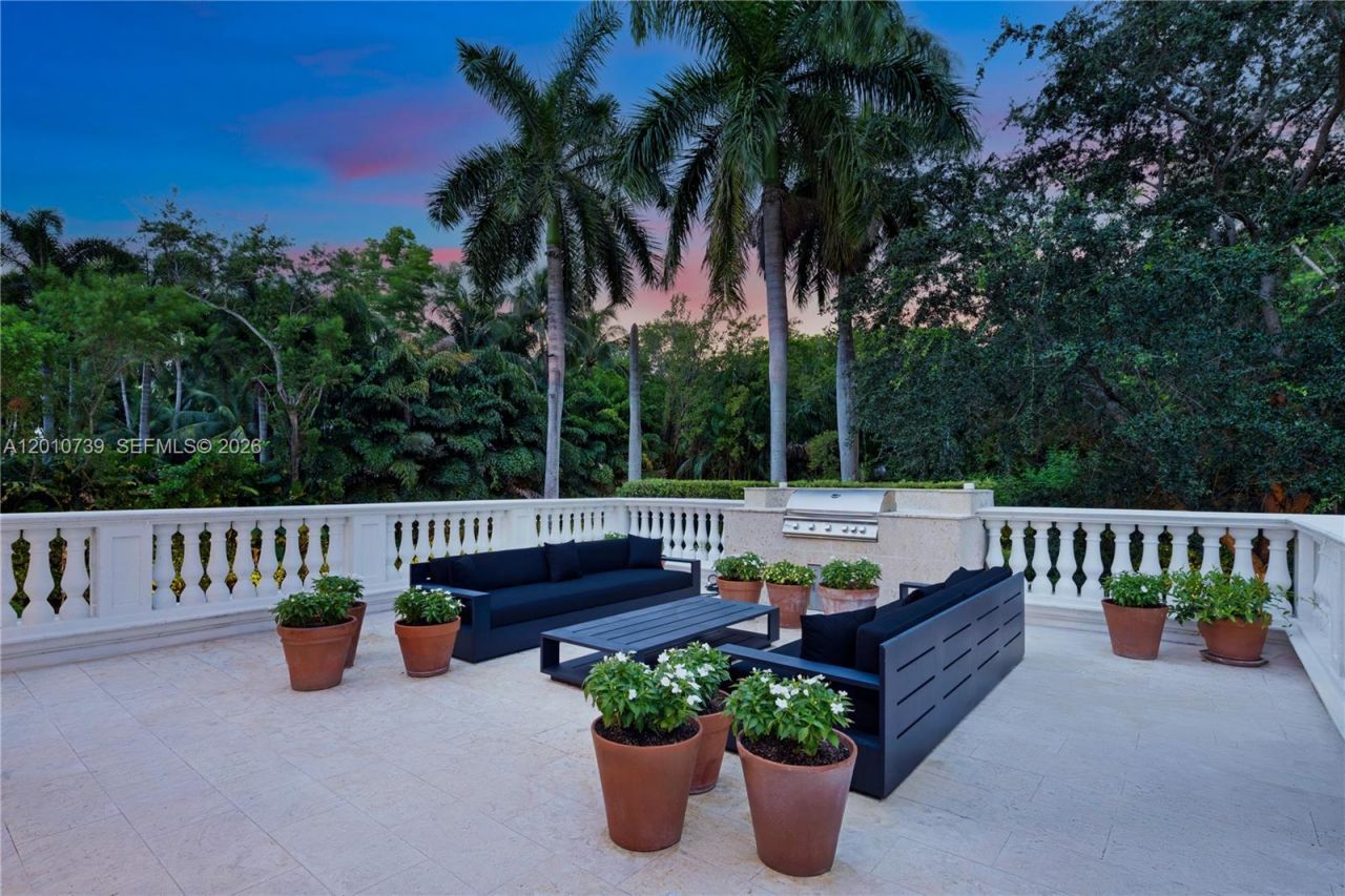 26 Tahiti Beach Island Rd , Coral Gables, FL 33143 Photo