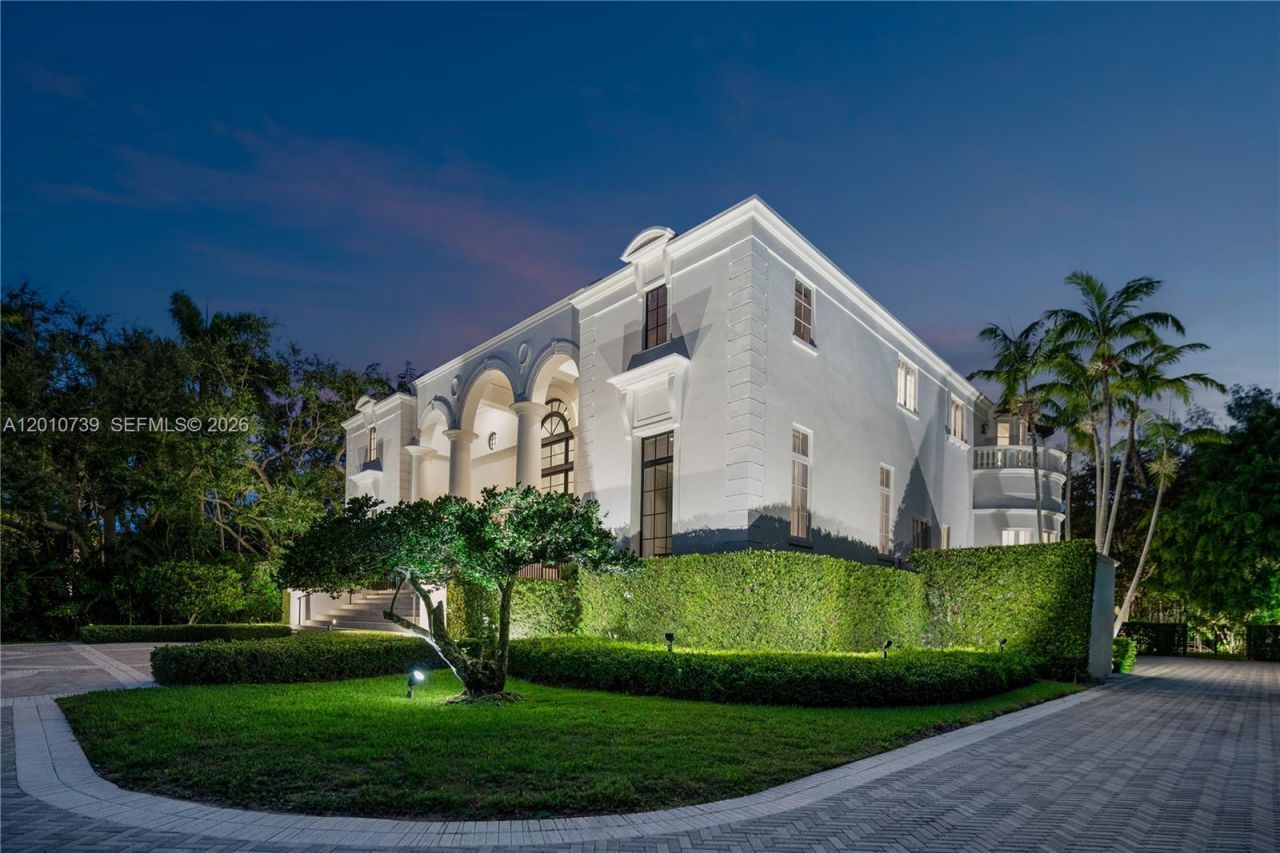 26 Tahiti Beach Island Rd , Coral Gables, FL 33143 Photo