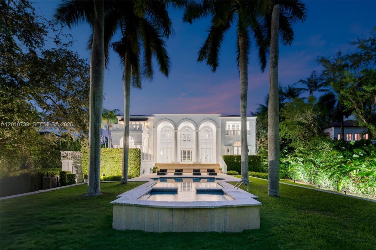 26 Tahiti Beach Island Rd , Coral Gables, FL 33143 Photo