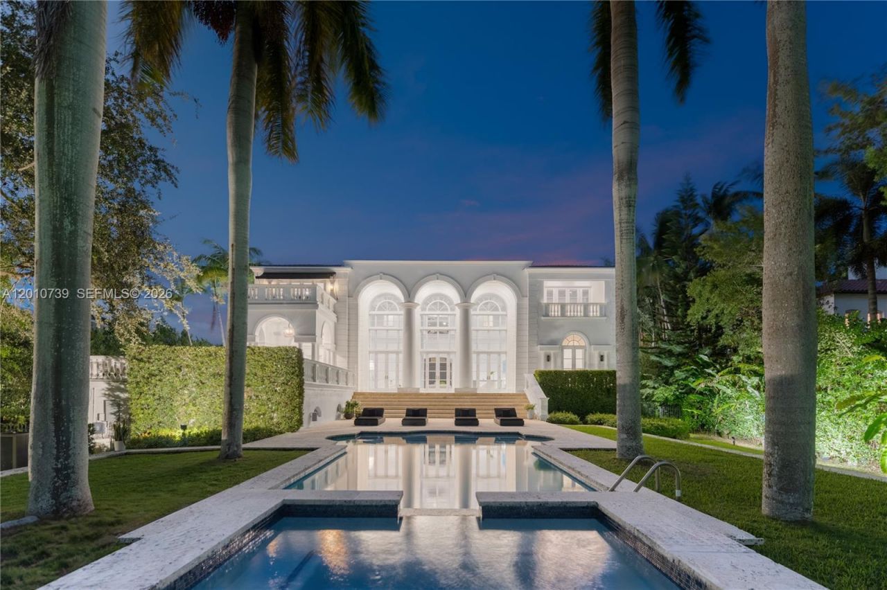26 Tahiti Beach Island Rd , Coral Gables, FL 33143 Photo