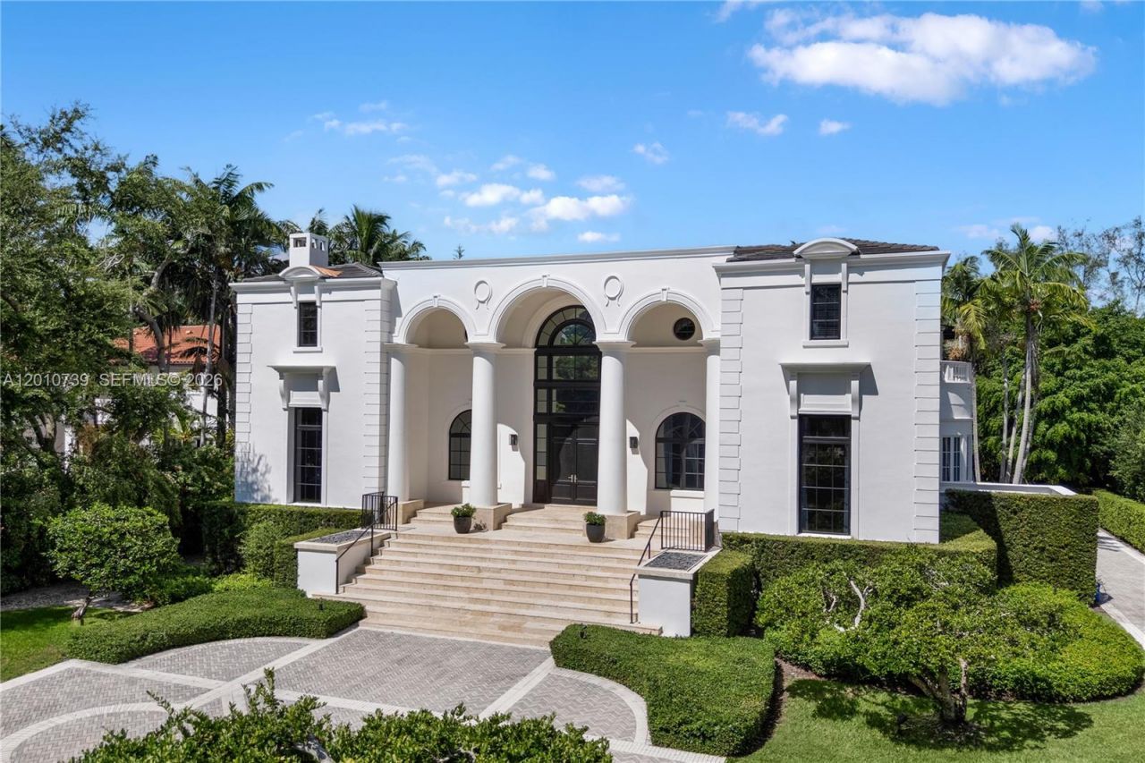 26 Tahiti Beach Island Rd , Coral Gables, FL 33143 Photo